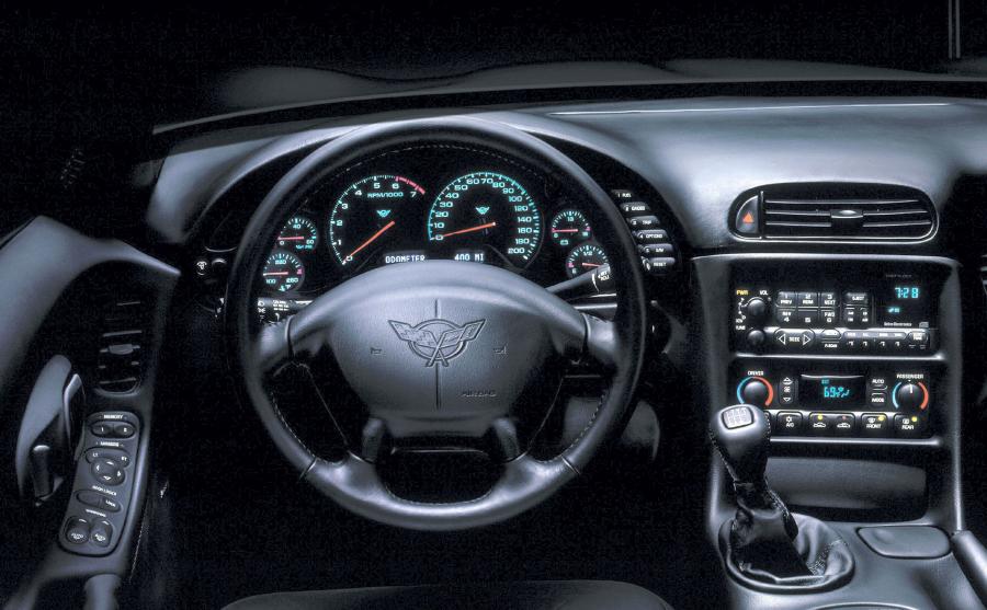  Chevrolet Corvette 1998 года  (фото 22 из 84)